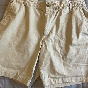 Old Navy khaki shorts Size:M